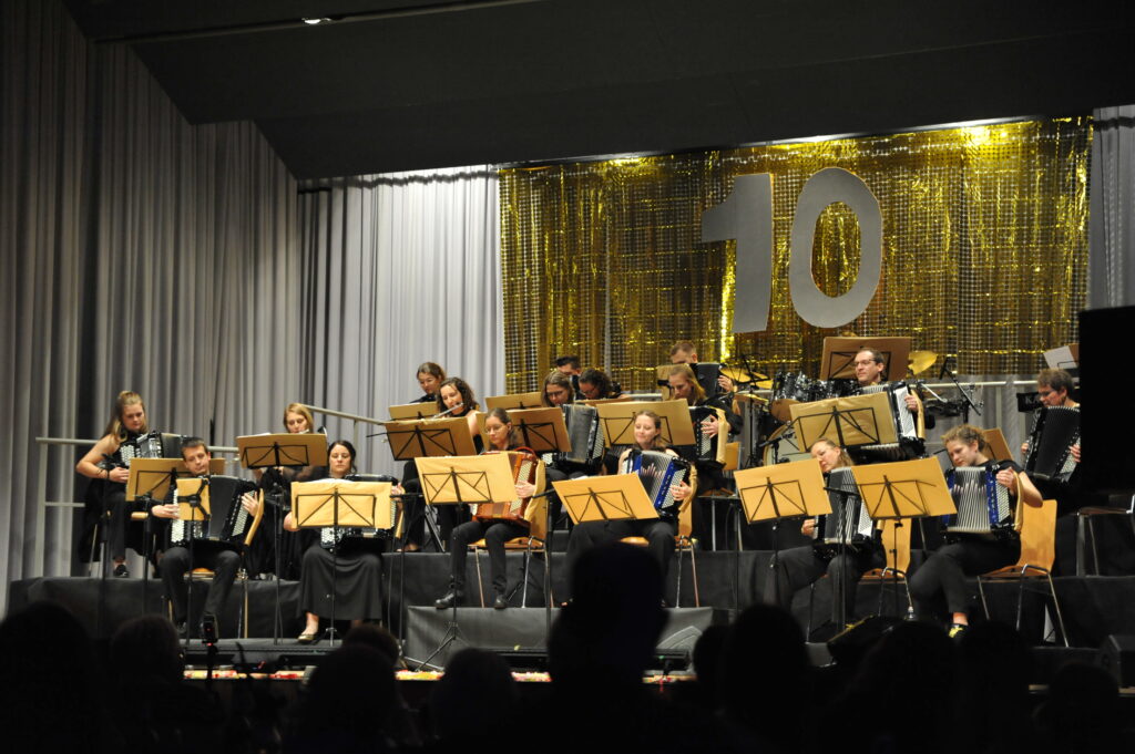 fis-a-dis au der Bühne